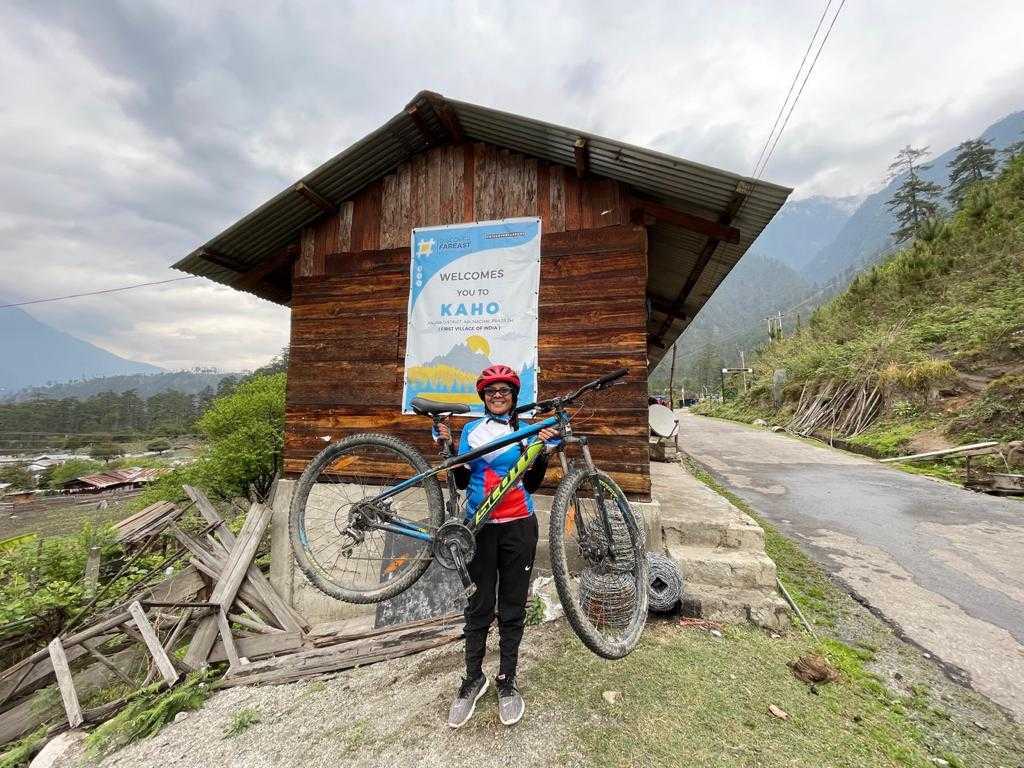 Renu Singhi is often called the 'grandmother who cycles' as she continues to cycle at the age of 58