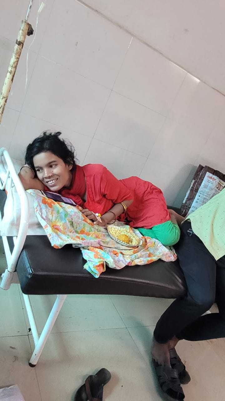 One of the patients at DM petit Government Hospital who is a fan of Kiran's khichdi