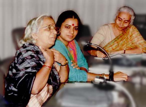 Pramila Dandavate at a meeting discussing the women's reservation bill. 