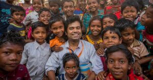 This Hero Turned Mud Walls Into Blackboards & Streets Into Schools for 10000 Children