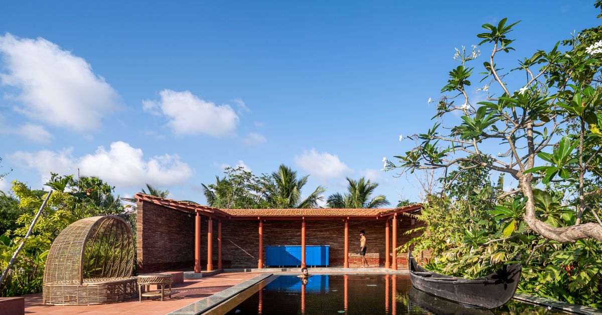The house is built with an open plan system that enables privacy while also encouraging traditional nalukettu architecture