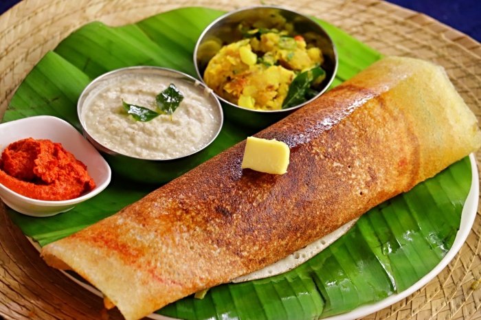 The nei podi dosai at Ravi Anna Kadai is loved by businessmen and locals alike