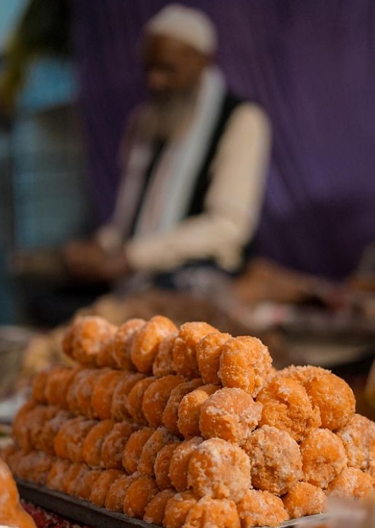 The local sweet shops in Lucknow are known for the delicious fares they sell