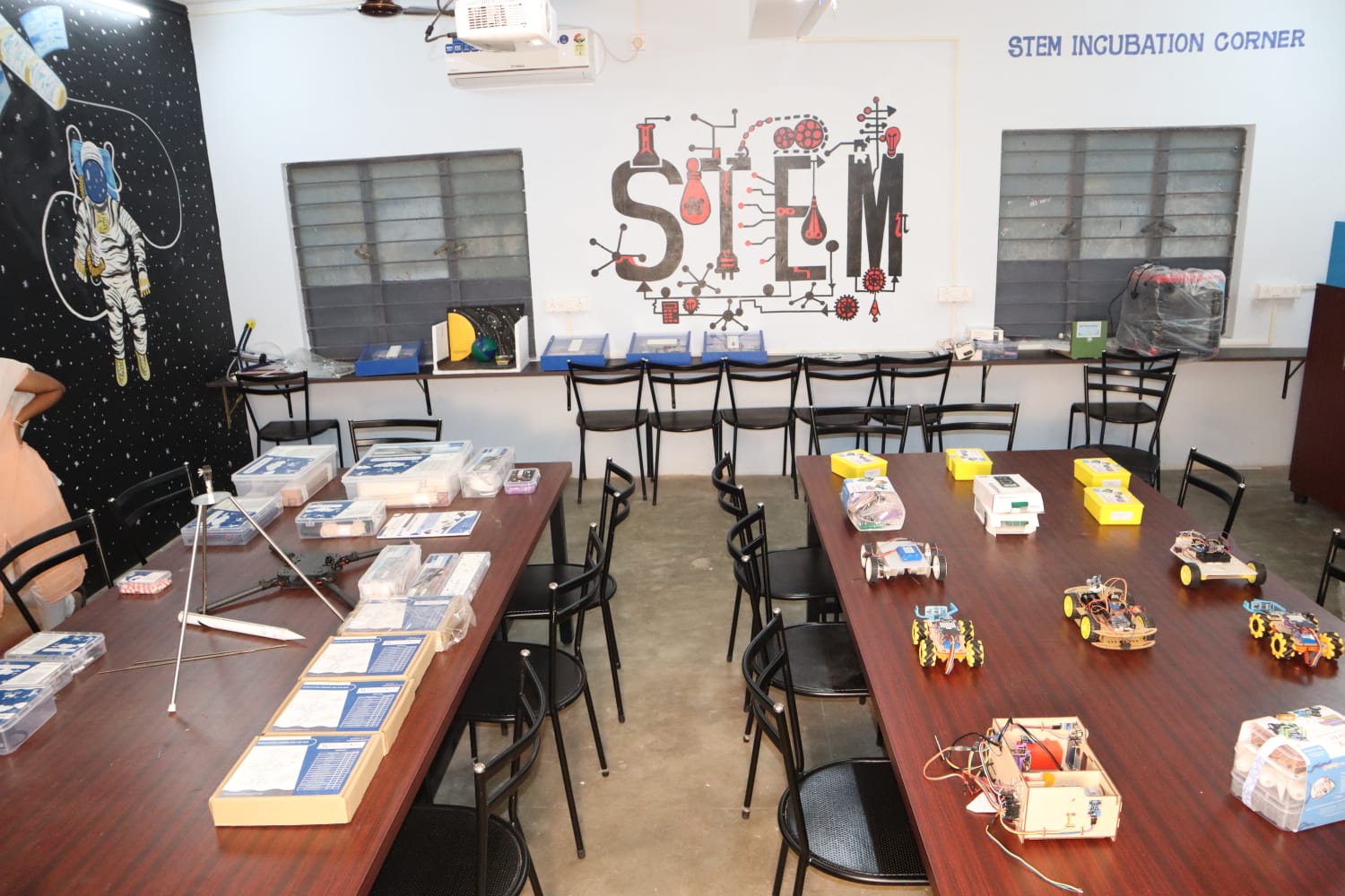 By connecting with underserved schools without STEM labs, children in remote areas can now improve their scientific knowledge.