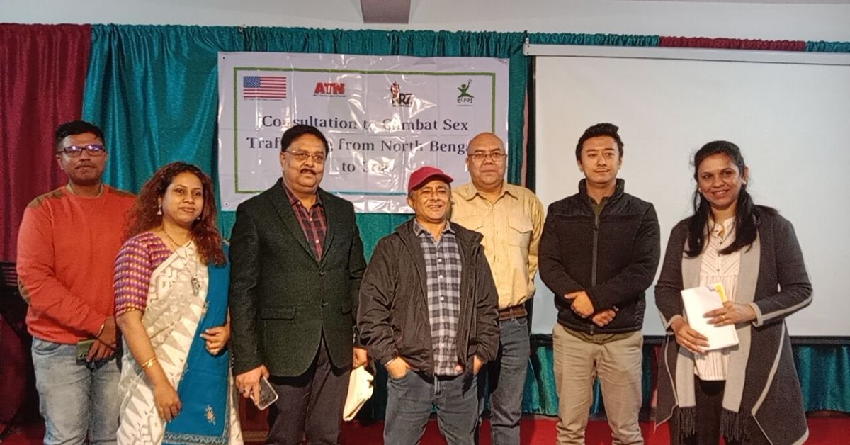 Duars Express Mail es una iniciativa conjunta entre Raju Nepali y otras ONG que luchan contra la trata de personas en Bengala Occidental.