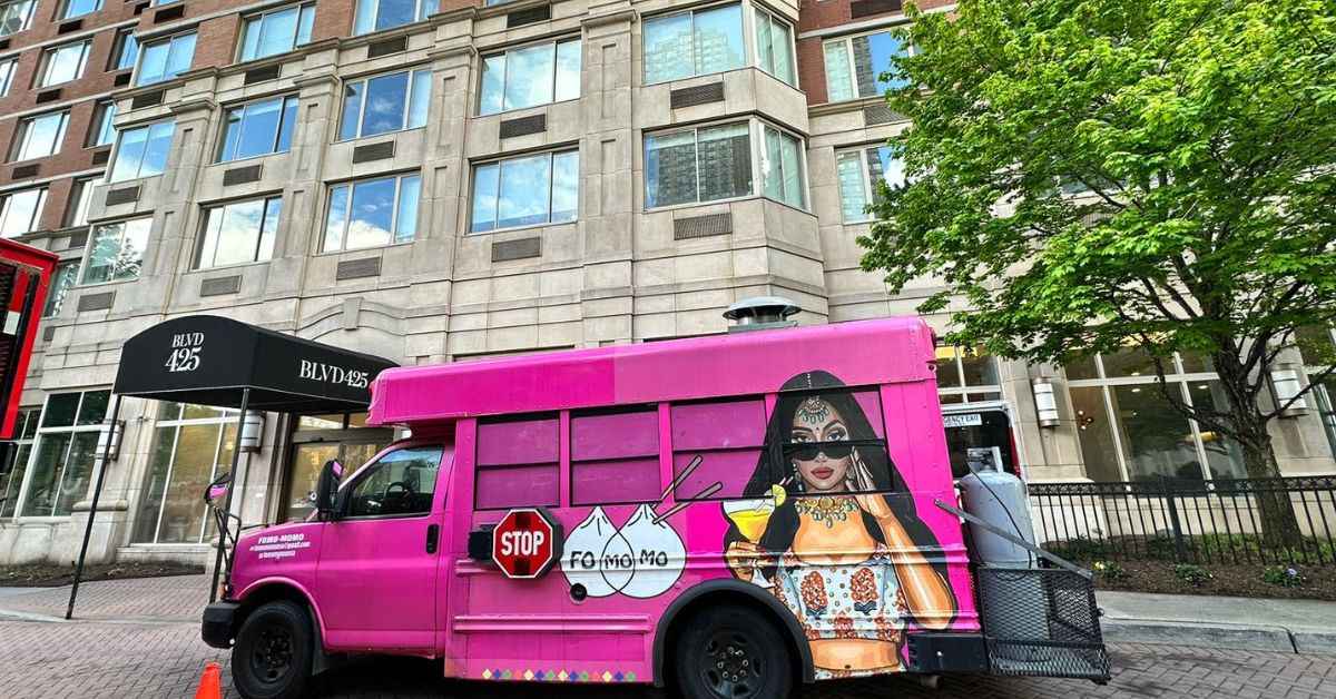 El camión de comida Fomo Momo en Nueva Jersey, Estados Unidos
