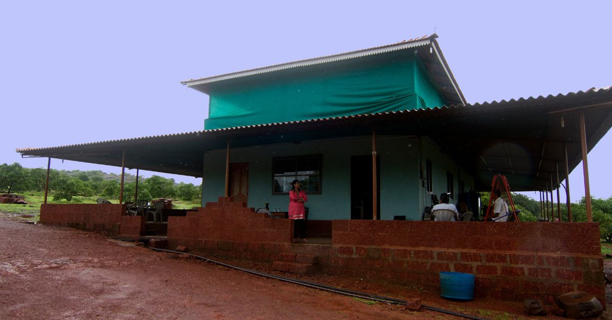 The homestay is built in typical Maharashtrian style and is in the midst of paddy and mango plantations,