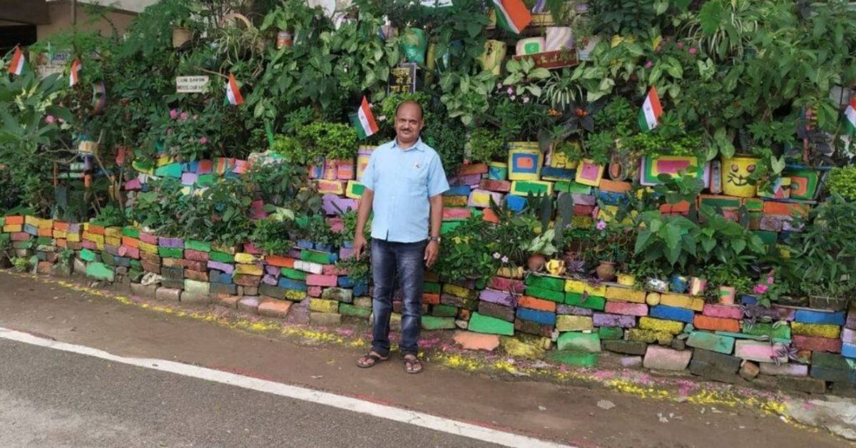 Ranchi Trainer Turns Roadside Rubbish Sell off into 200 Vegetation-Lawn