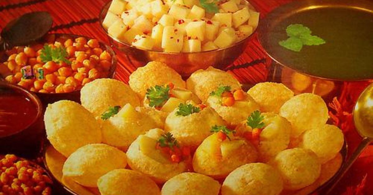 Pani Puri is one of the most popular street foods in Mumbai and Sindh Pani Puri serves a feast.