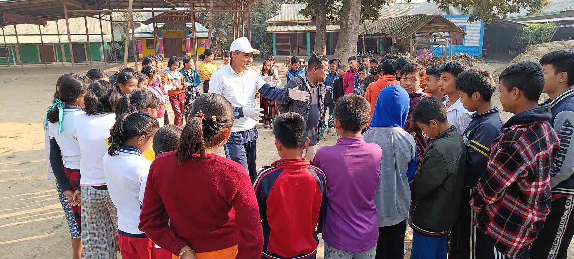 Khagembam Indrakumar Singh interacts with his students during one of his Sunday Campaigns.