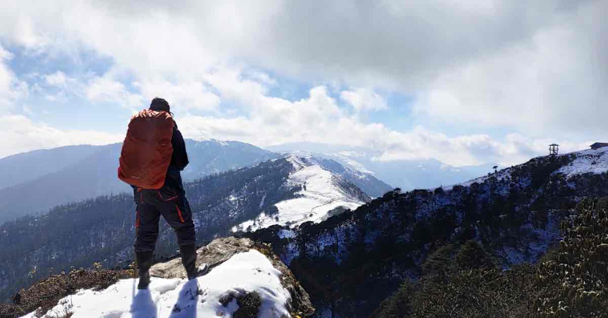 Your Ultimate Trekking Guide to Sandakphu: Trails of Snow, Stars & Summits