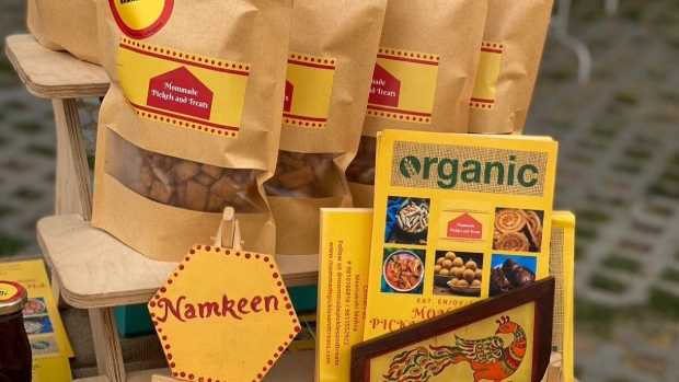 Meenakshi offers a plethora of products such as Namkeen and squashes 