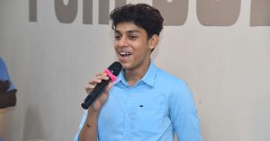 Meet the 19-YO Who Can Read, Write & Type 400 Languages