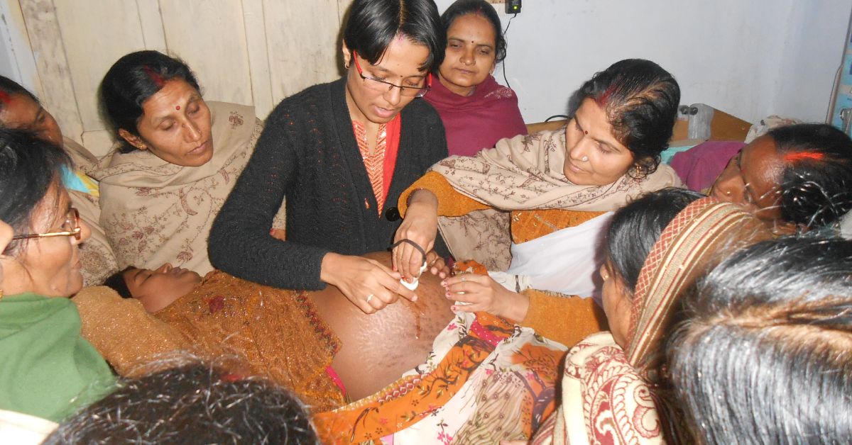 Through training sessions in obstetrics, maternal health and more, Dr Taru ensured the pregnant women of Bihar were given dignity in the Labour Room