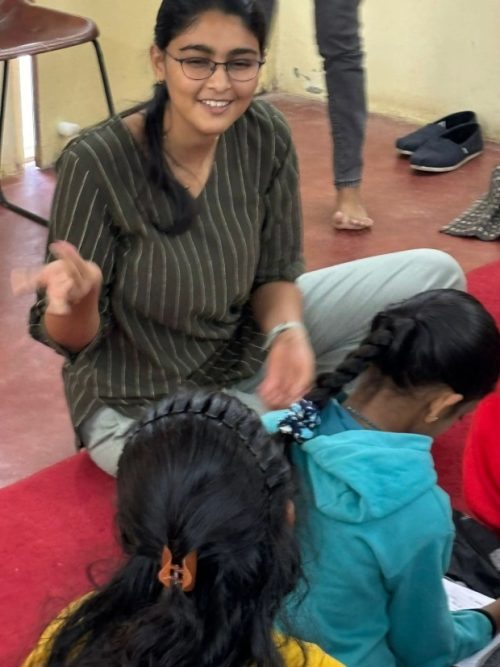 Vidhi conducting a workshop for kids