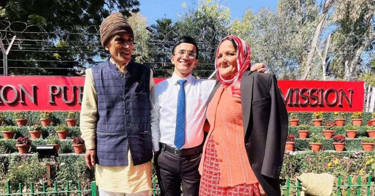 How This Labourer’s Son From Biran Cleared UPSC in the First Attempt