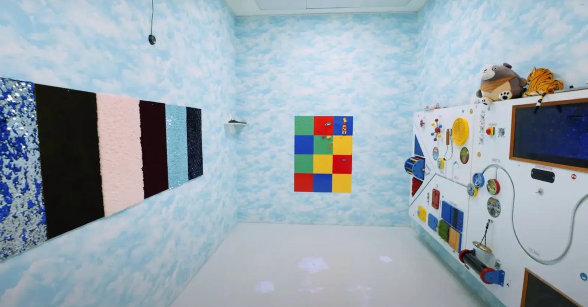 The sensory room has been thoughtfully designed to provide passengers with a respite from the overwhelming hustle of the airport