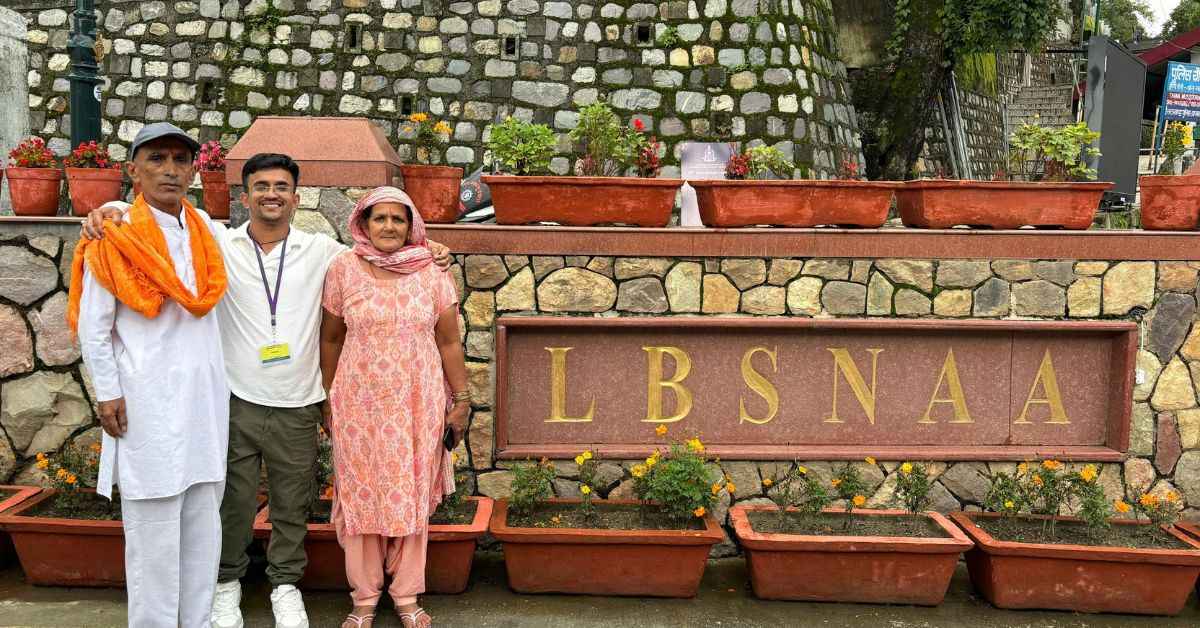  With relentless dedication, Hemant cleared the UPSC CSE in his first attempt in 2023.