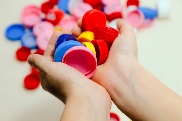 Let your kids turn into detectives and look for plastic waste like bottle caps and food wrappers
