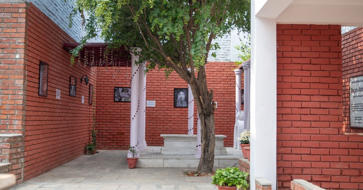 Begum Akhtar rests beside her mother in Karimganj, Lucknow