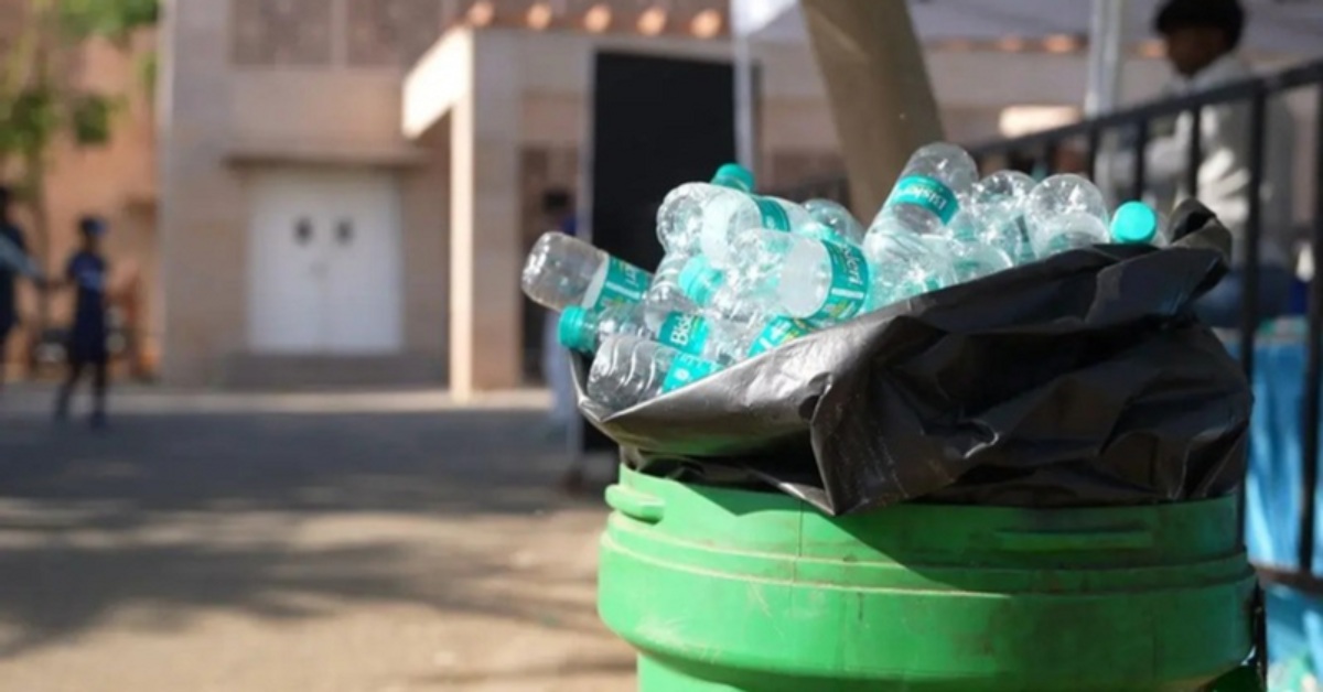 Use designated waste bins to throw all the garbage to keep the stadium clean. Picture source: The CSR Universe