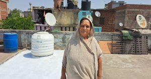 Why More Families Are Painting Roofs White to Survive Ahmedabad’s 45°C Heat