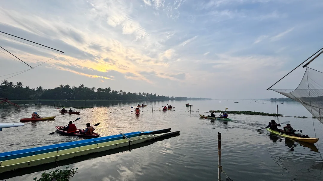 Kerala is blessed with lush waterways and these include tiny tributaries and canals with clusters of mangroves adorning the sides. These shallow waterways are perfect for family friendly outings.