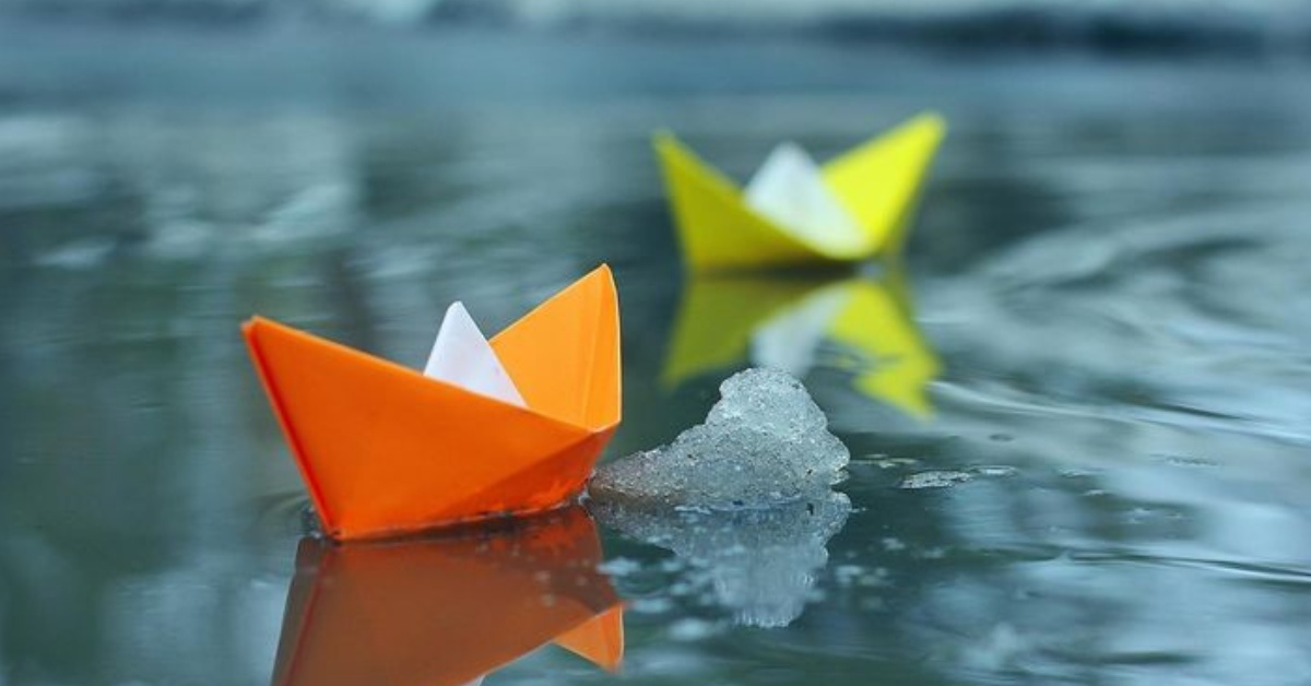 You can teach your kids to use recycled paper or leaves to make the boats; Picture courtesy: Pinterest