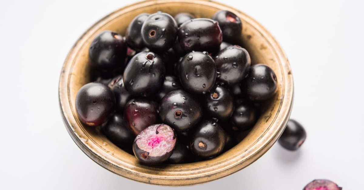 Black Plum has a unique astringent taste that leaves a slight tang on the palate, which many find addictive; Picture source: Agri Farming