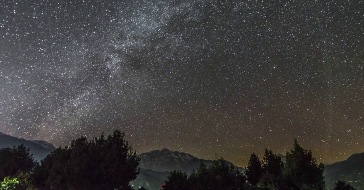 Bring a telescope or join a local stargazing tour to spot constellations; Picture source: Tripoto
