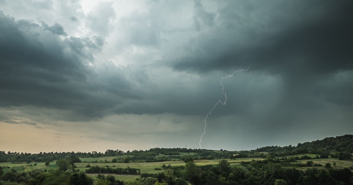 Before rain falls, lightning superheats the air to 30,000°C, forming ozone — that sharp, electric scent you sometimes catch just before a storm.
