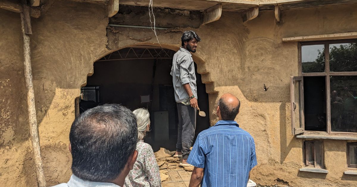 आर्किटेक्ट्स ने कामथ डिज़ाइन स्टूडियो अभिलेखागार से मूल वास्तुशिल्प और संरचनात्मक चित्र का उपयोग करके कार्रवाई की योजना तैयार की है ताकि इमारत का निर्माण जिस तरह से किया गया था उसे समझने में मदद करने के लिए