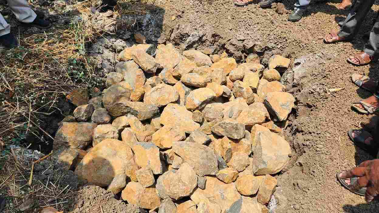 Maharashtra JalTara groundwater recharge pits