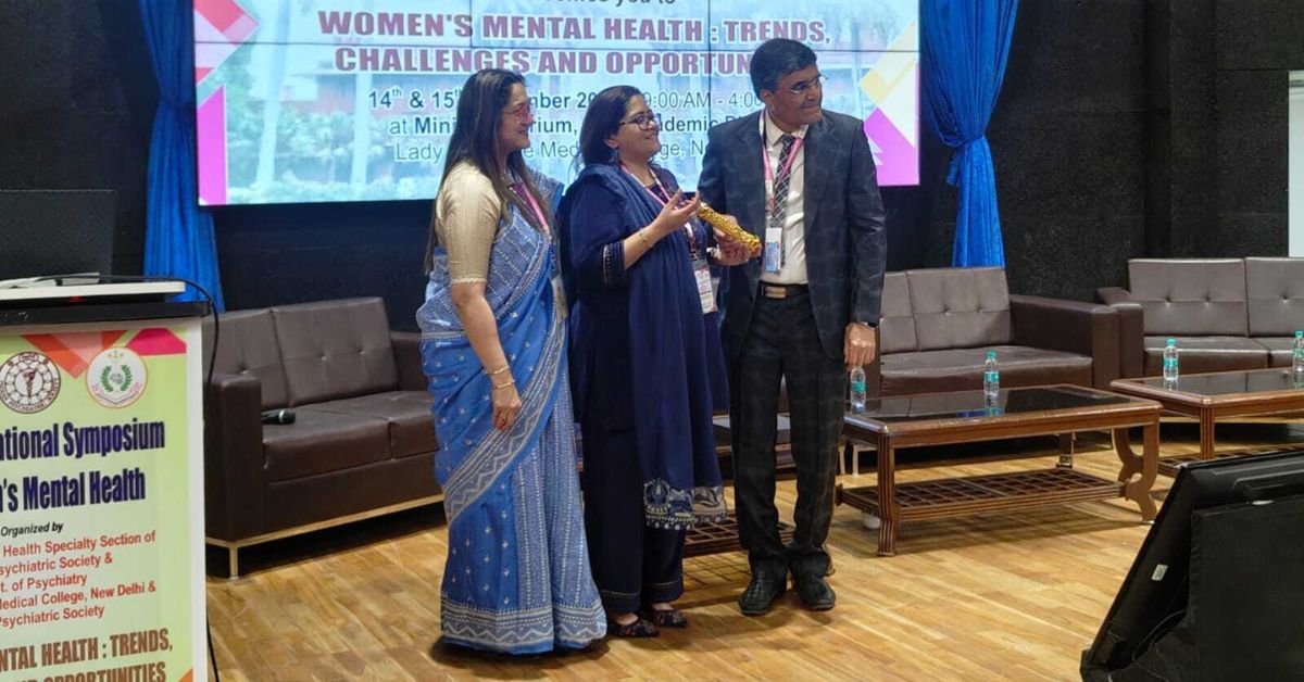 डॉ। अनिंडा को 2024 में नई दिल्ली में IPS महिला रेजिलिएंस अवार्ड से सम्मानित किया गया।