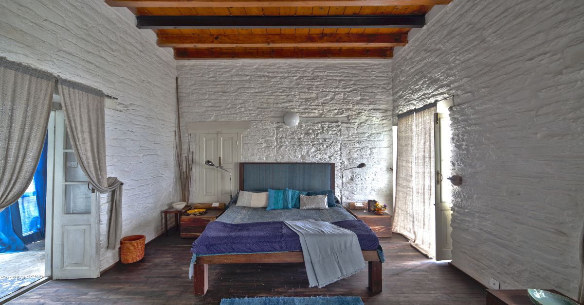 Utish, named after the local alder tree, uses its wood ingeniously — as towel stands, toilet paper holders, and wedges for mirrors tucked into the nooks of the house