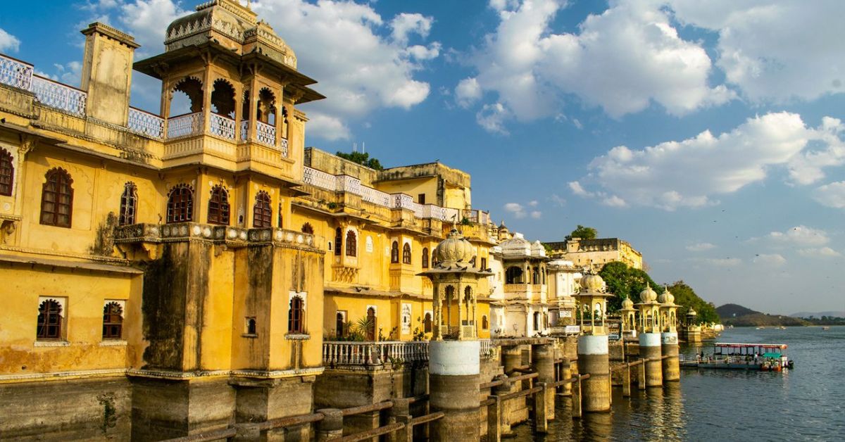 The grandeur of Bagore Ki Haveli will make any child stare in awe.